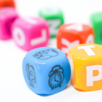 DICE ACADEMY - WORD GAME (AGE 8+)